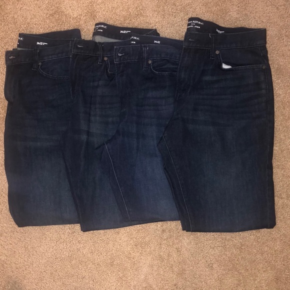 Men’s Banana Republic “Athletic Fit” jeans - Picture 2 of 4